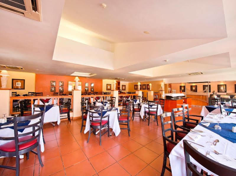 Protea Hotel By Marriott Ondangwa Exteriér fotografie